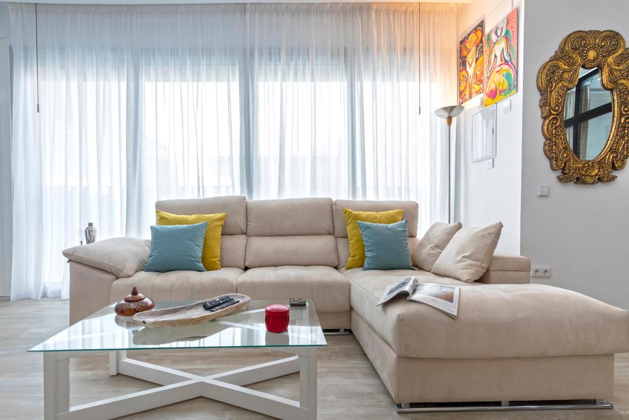 Genteel Home Castilla Terrace เซบีญา ภายนอก รูปภาพ