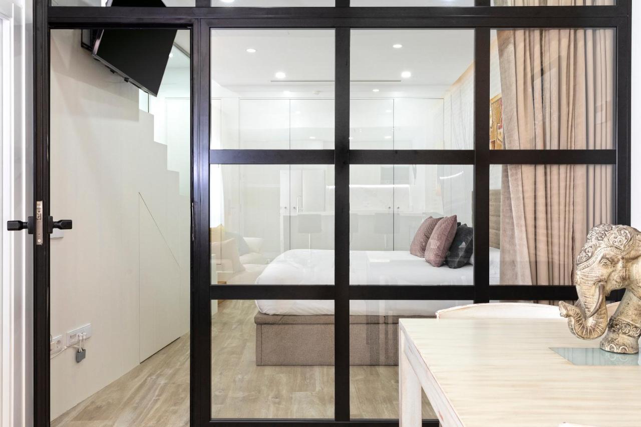 Genteel Home Castilla Terrace เซบีญา ภายนอก รูปภาพ
