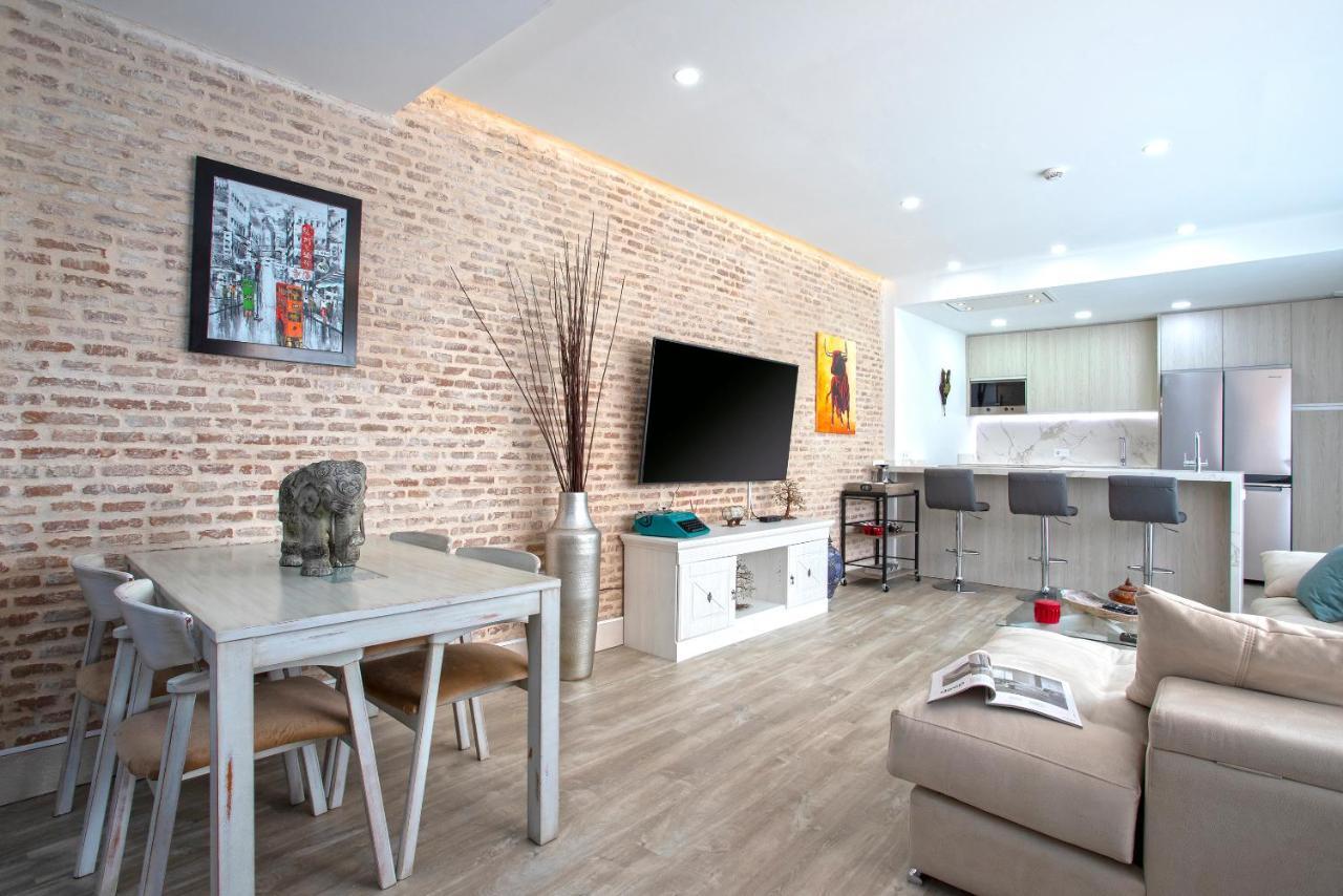 Genteel Home Castilla Terrace เซบีญา ภายนอก รูปภาพ