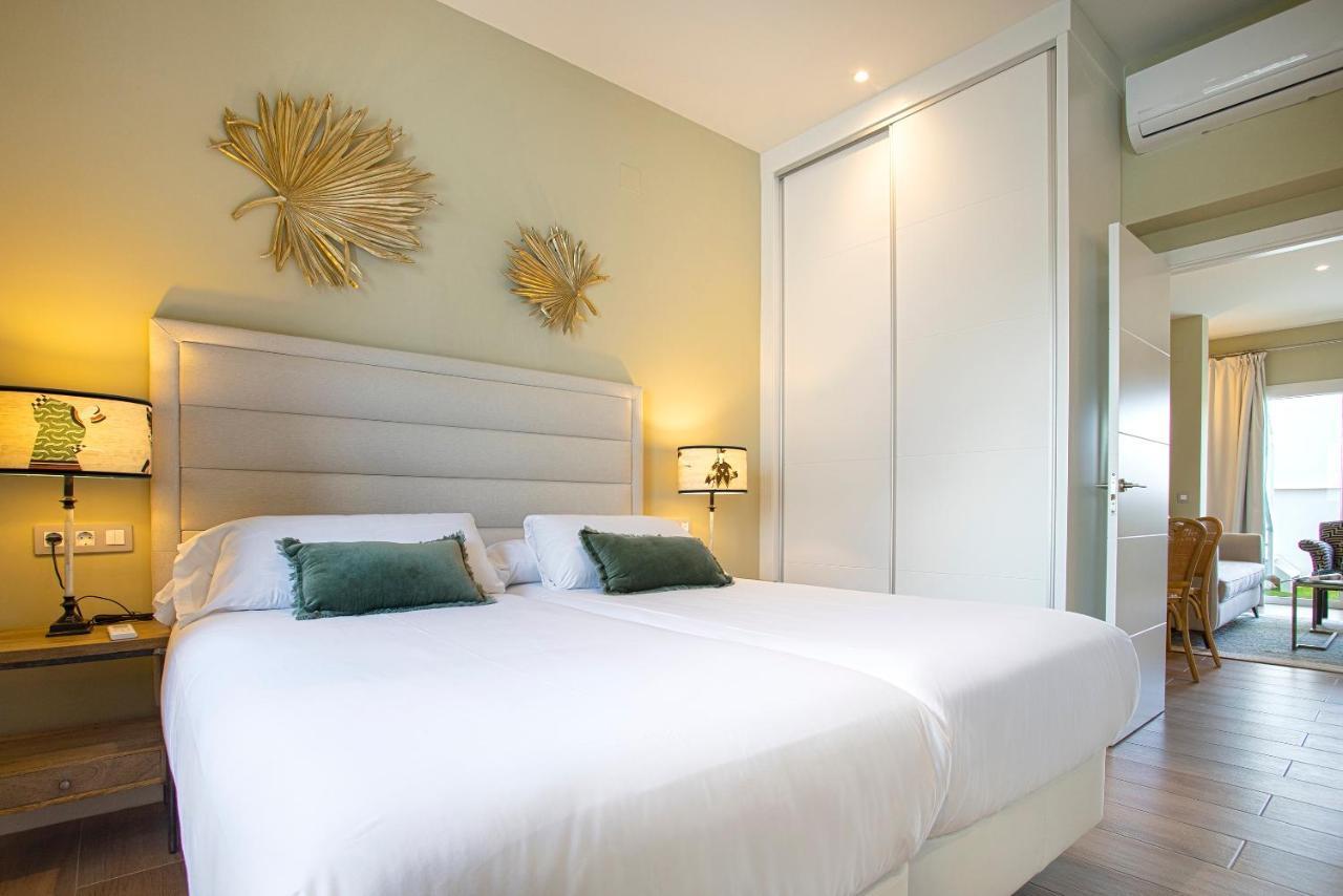 Genteel Home Castilla Terrace เซบีญา ภายนอก รูปภาพ